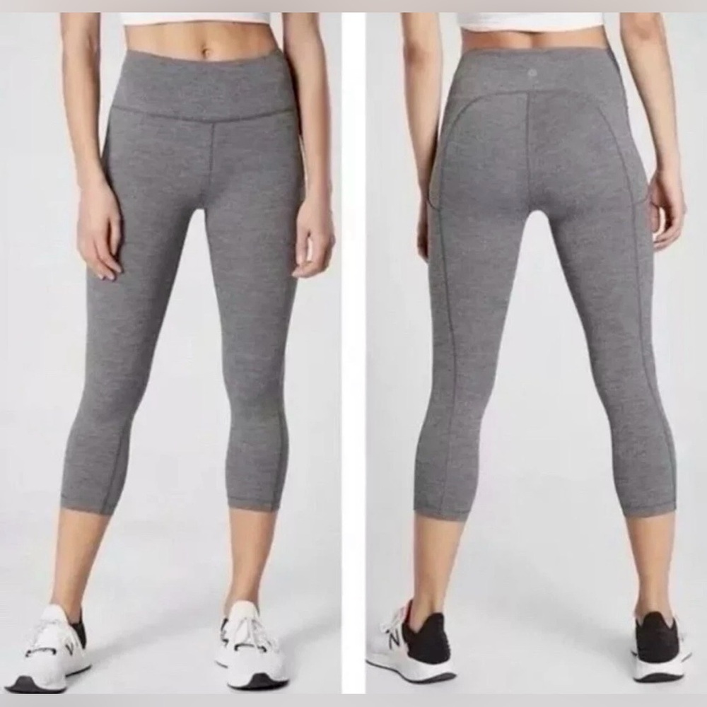 Athleta Ultimate Stash Pocket Capri in SuperSonic (Gray Heather) Size Small